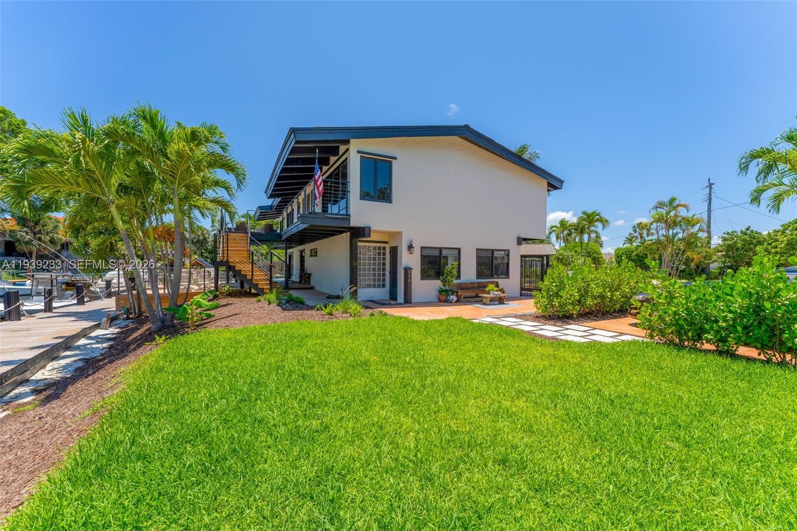 516 6th Ave 5