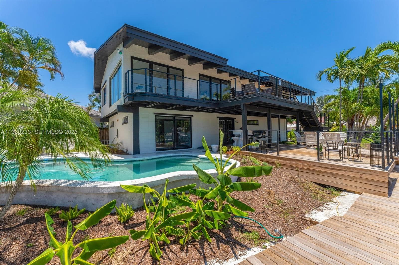 516 6th Ave 4