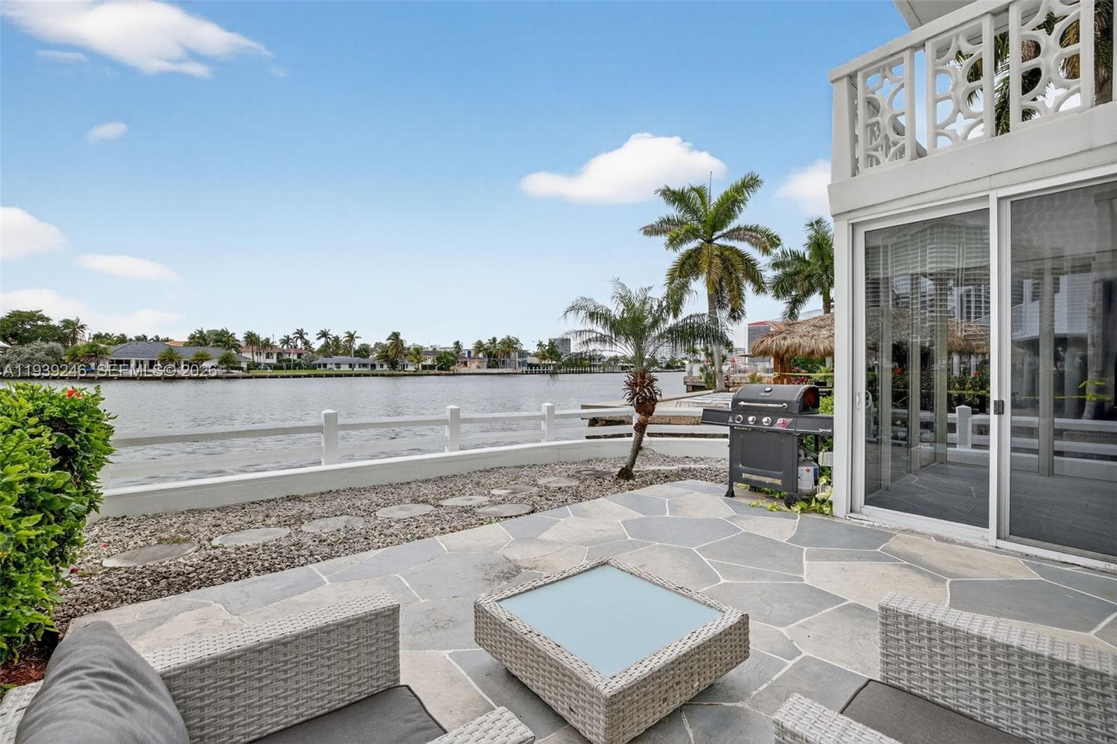 3209 Ocean Dr 1