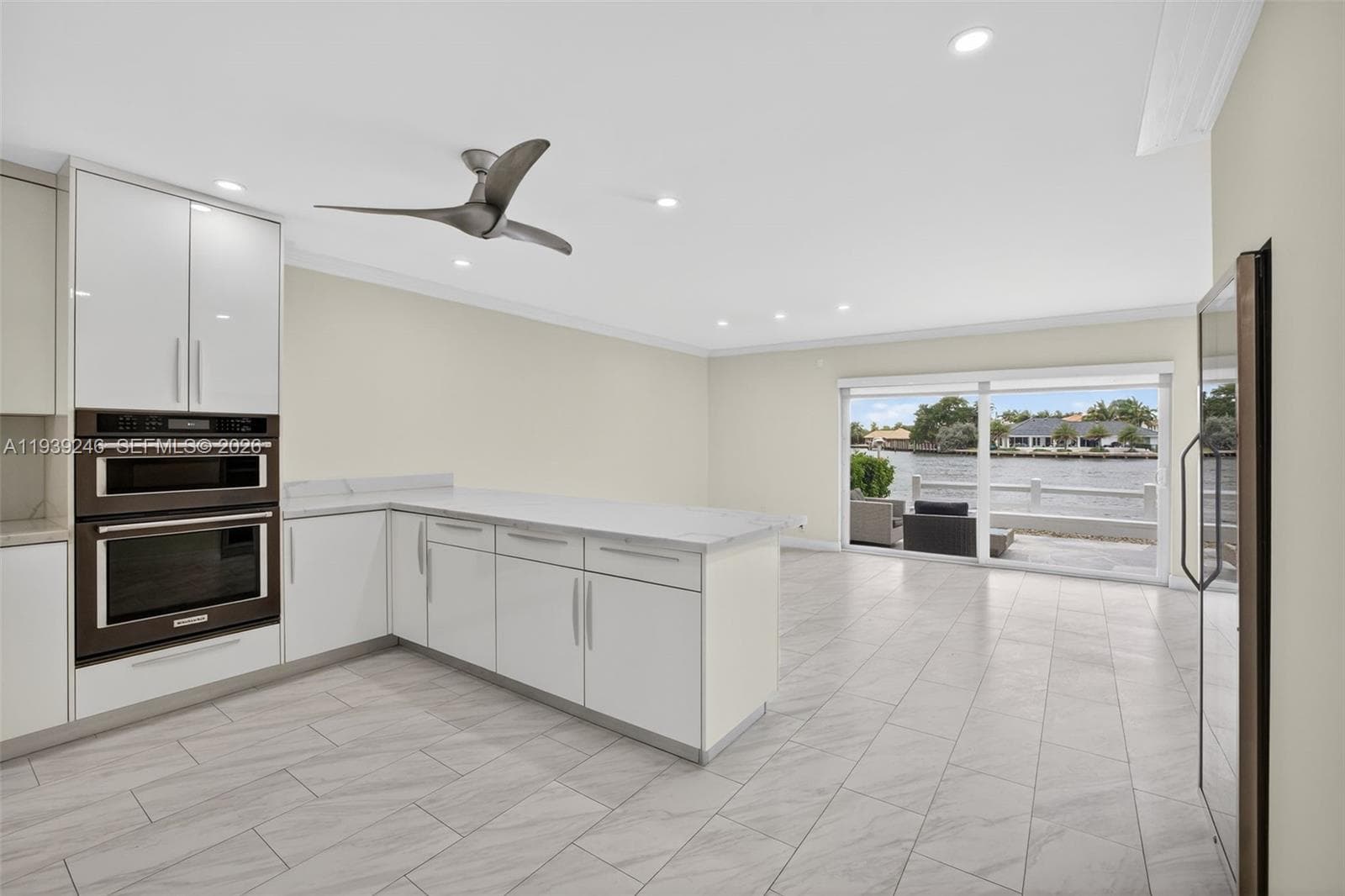 3209 Ocean Dr 5