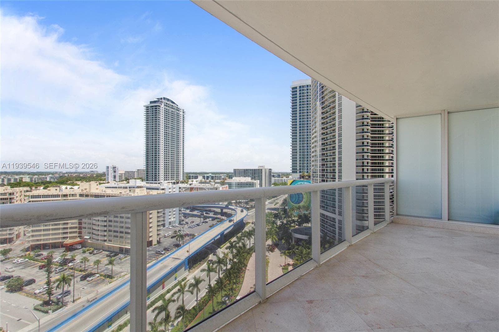 1850 OCEAN DR 2