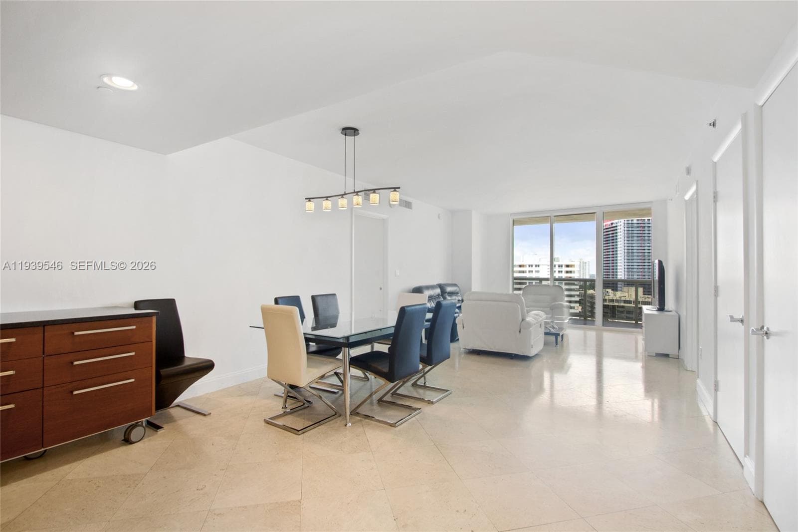 1850 OCEAN DR 1608 photo 13