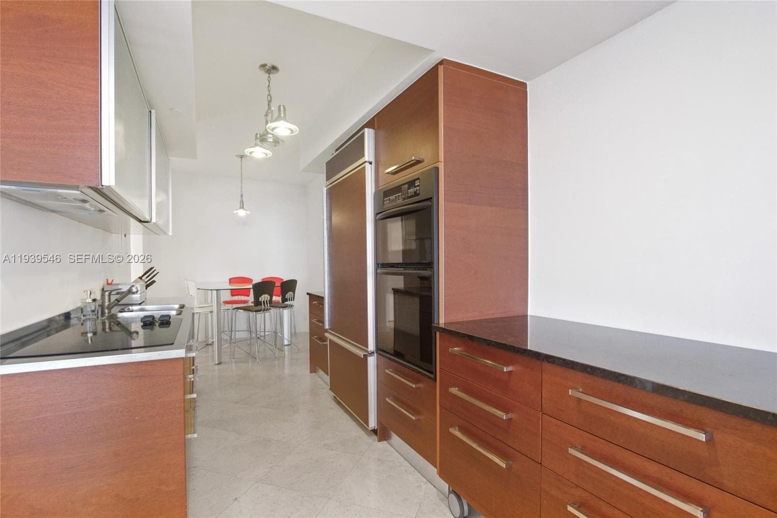 1850 OCEAN DR 1608 photo 7