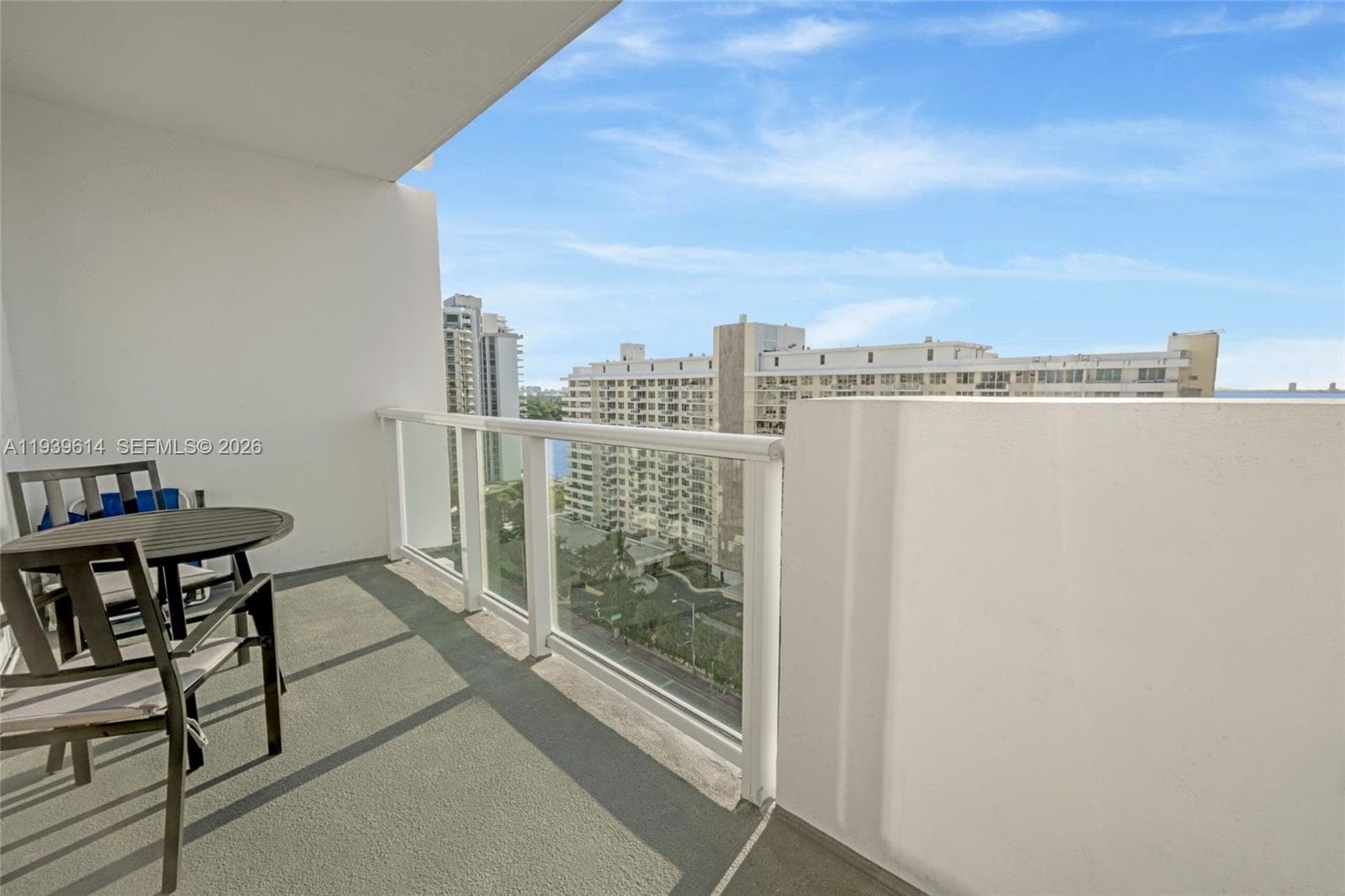 5601 Collins Ave 1618 photo 15