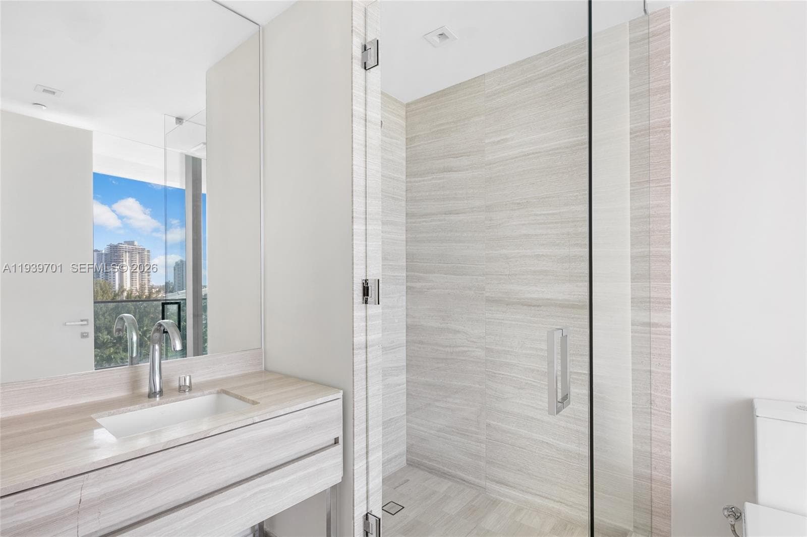 18975 Collins Ave 600 photo 19