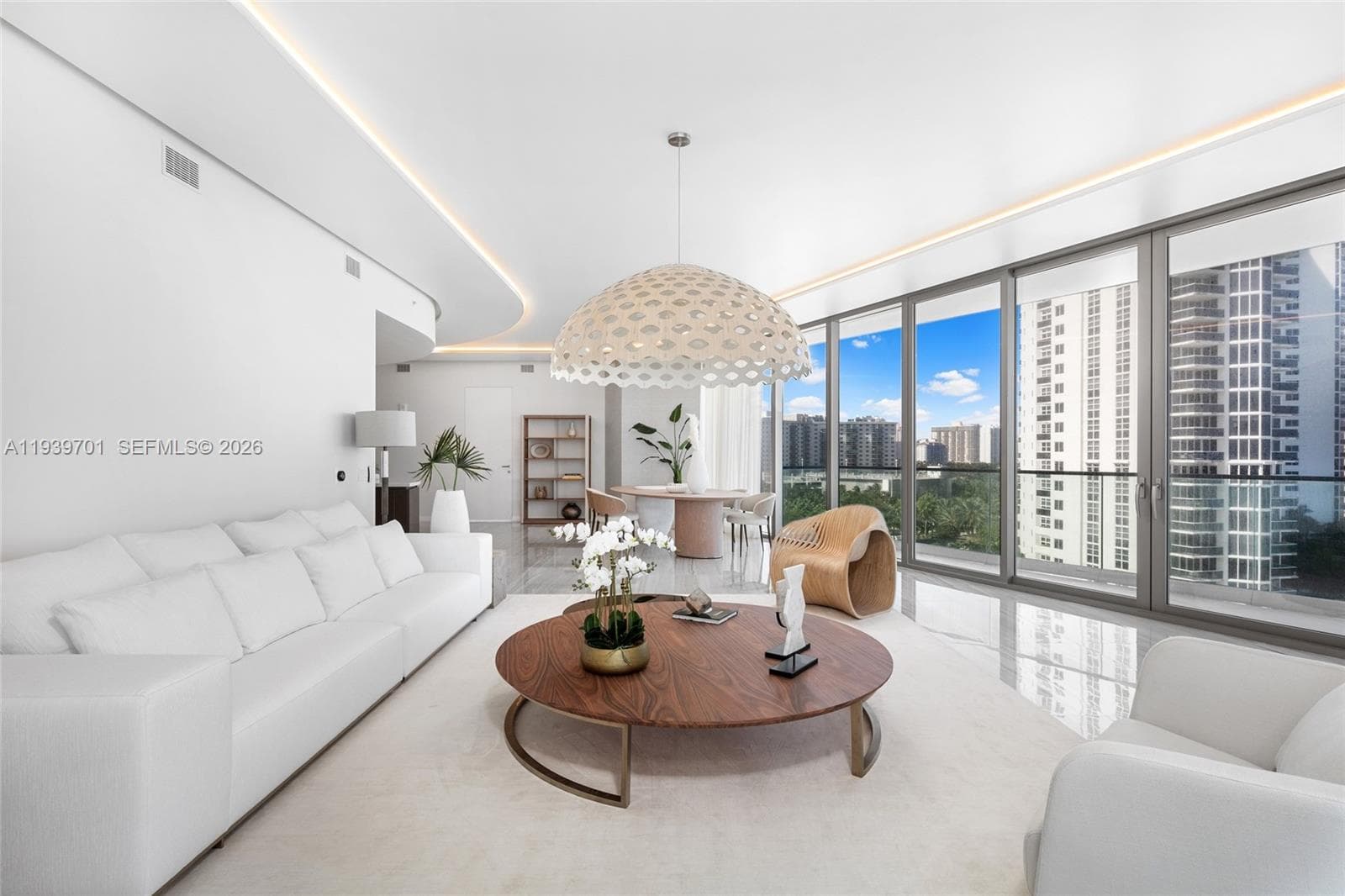 18975 Collins Ave 600 photo 8