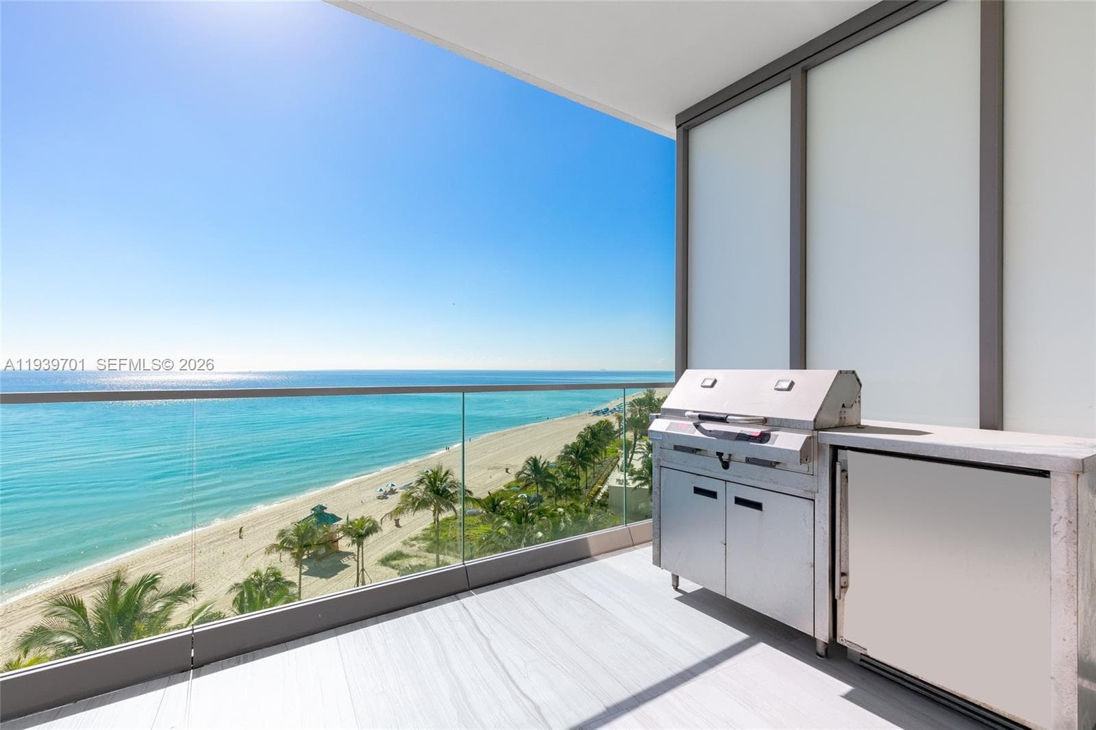 18975 Collins Ave 600 photo 25