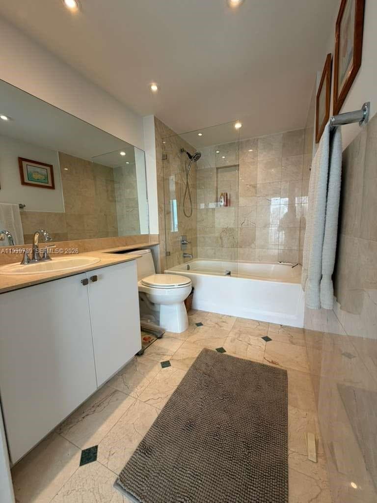 90 Alton Rd 2912 photo 19
