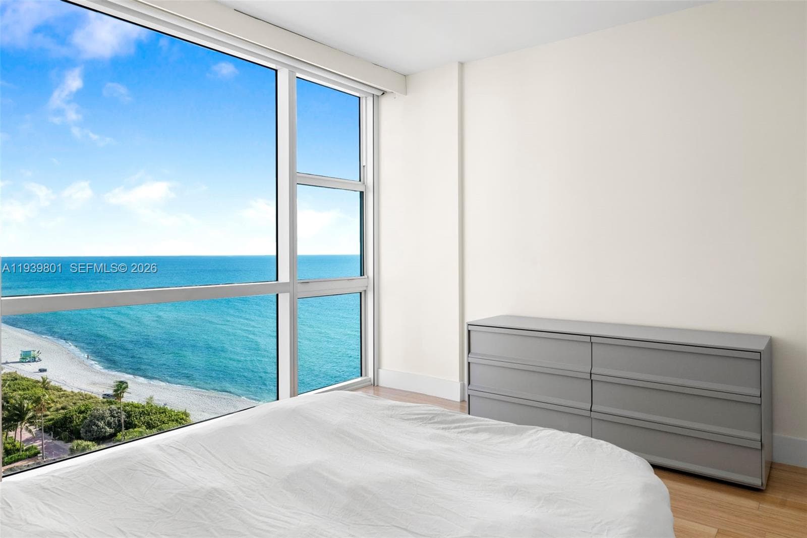 6801 Collins Ave Door 1409(1401) photo 11