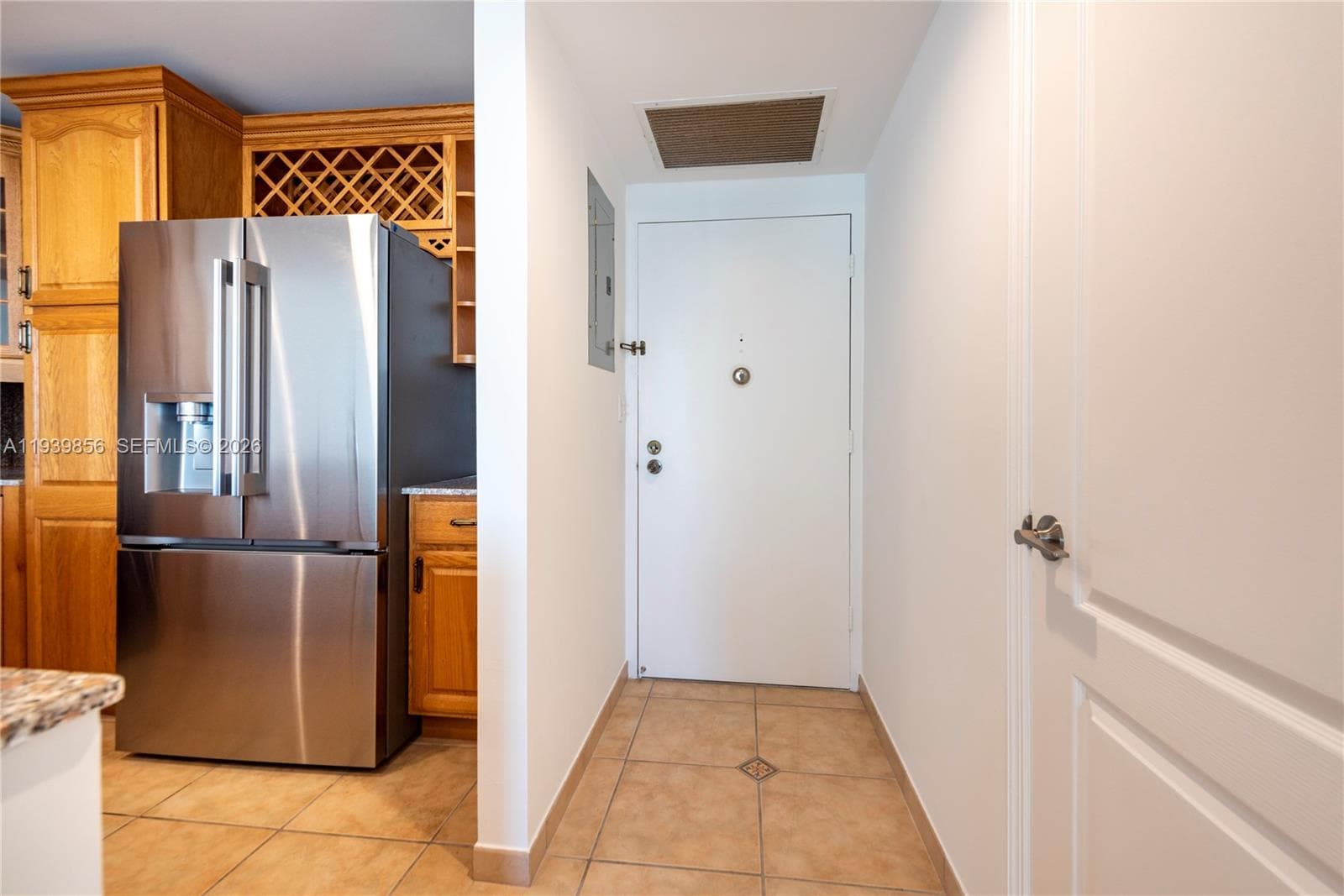 3725 Ocean Dr 1406 photo 7