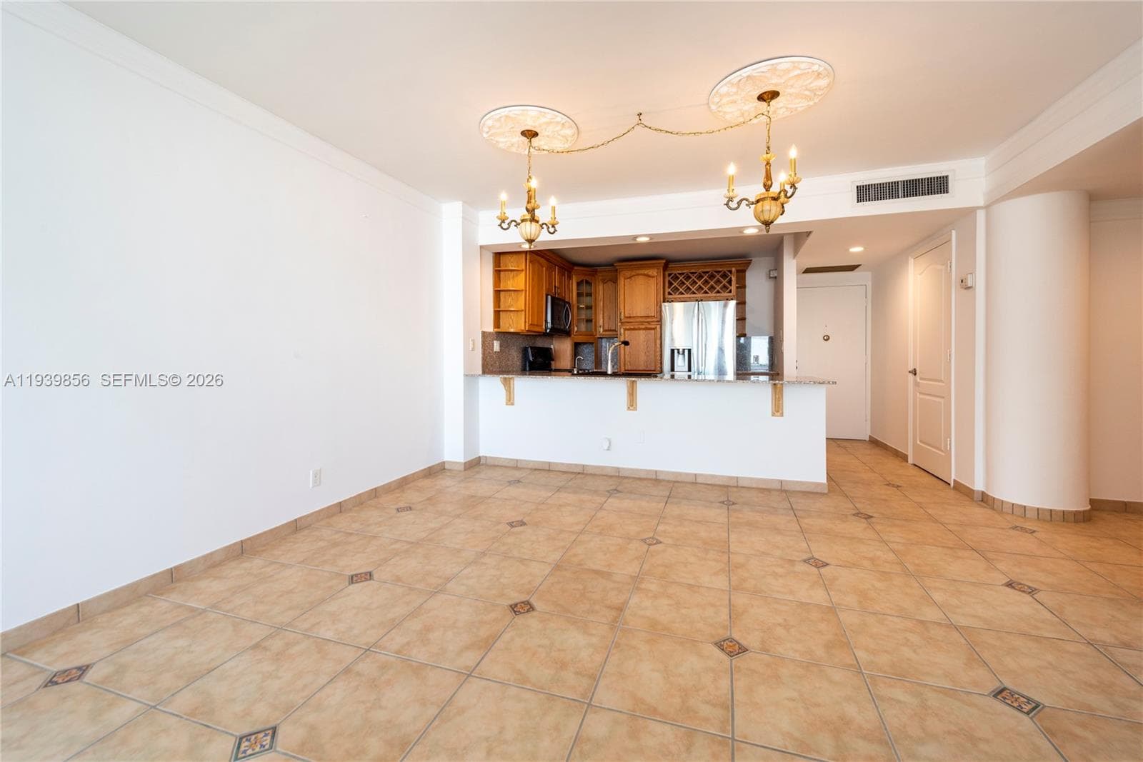3725 Ocean Dr 3