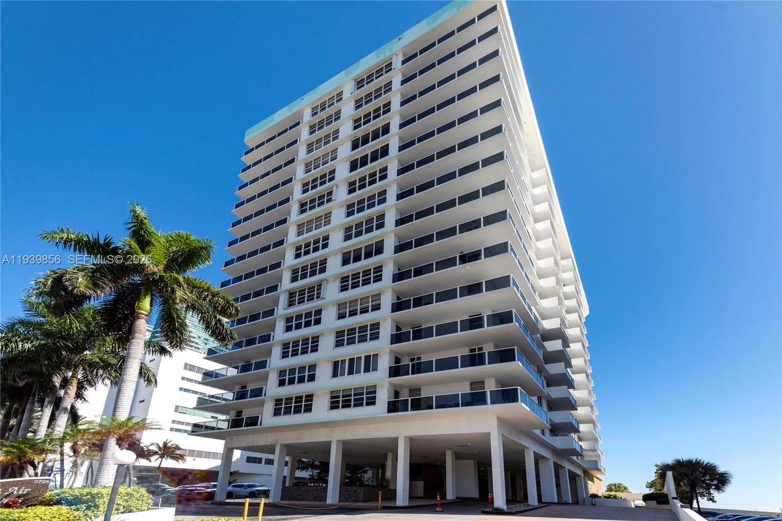 3725 Ocean Dr 1
