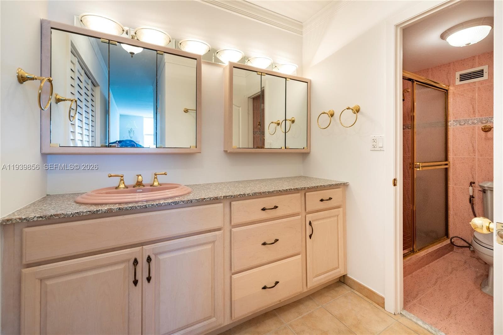 3725 Ocean Dr 1406 photo 20