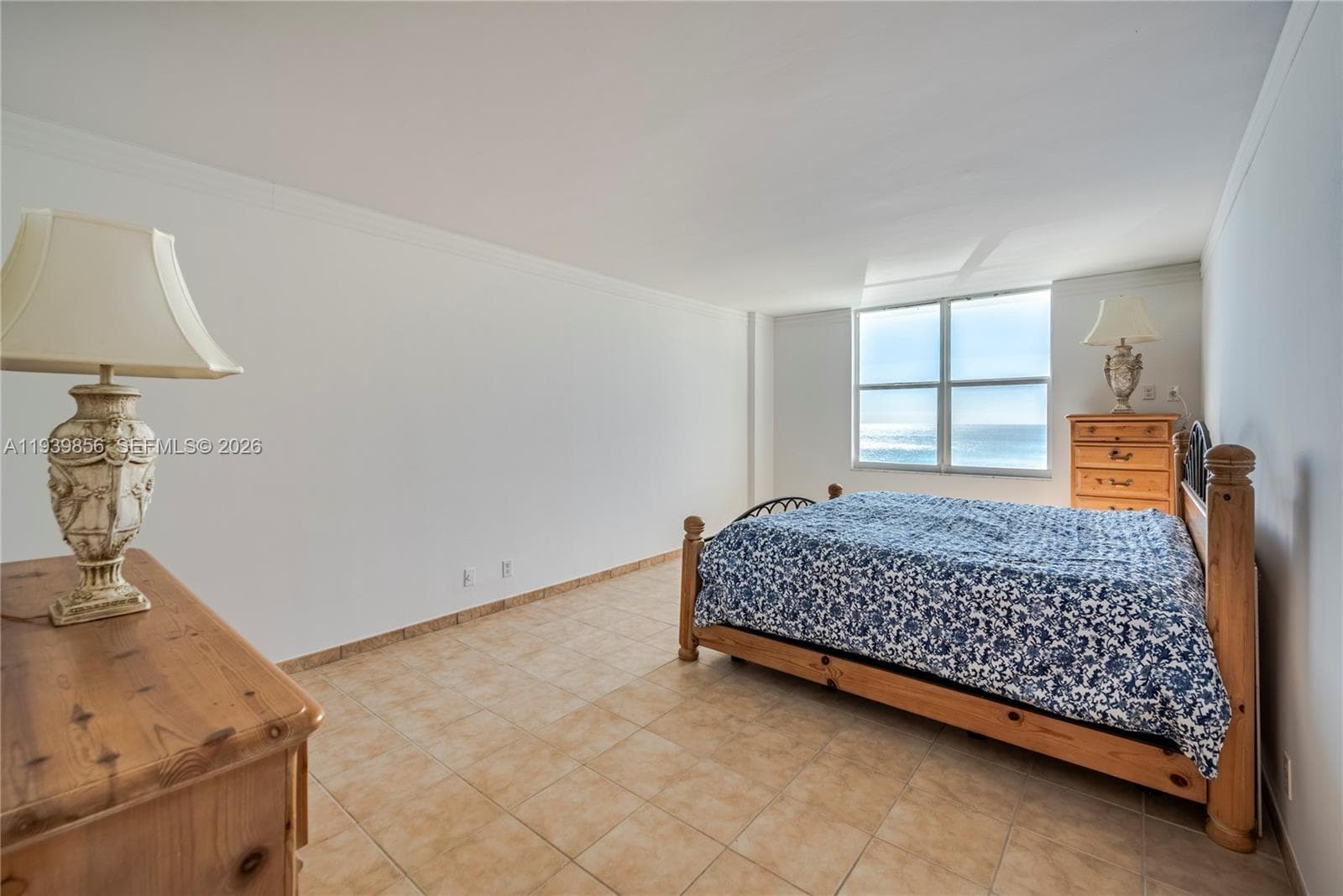 3725 Ocean Dr 1406 photo 18