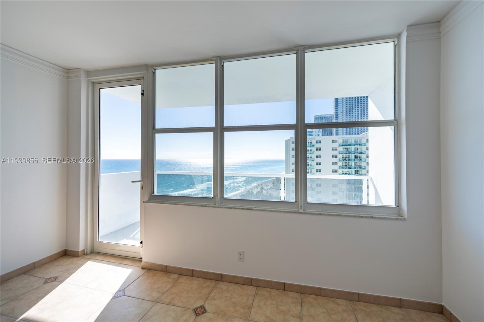 3725 Ocean Dr 1406 photo 15