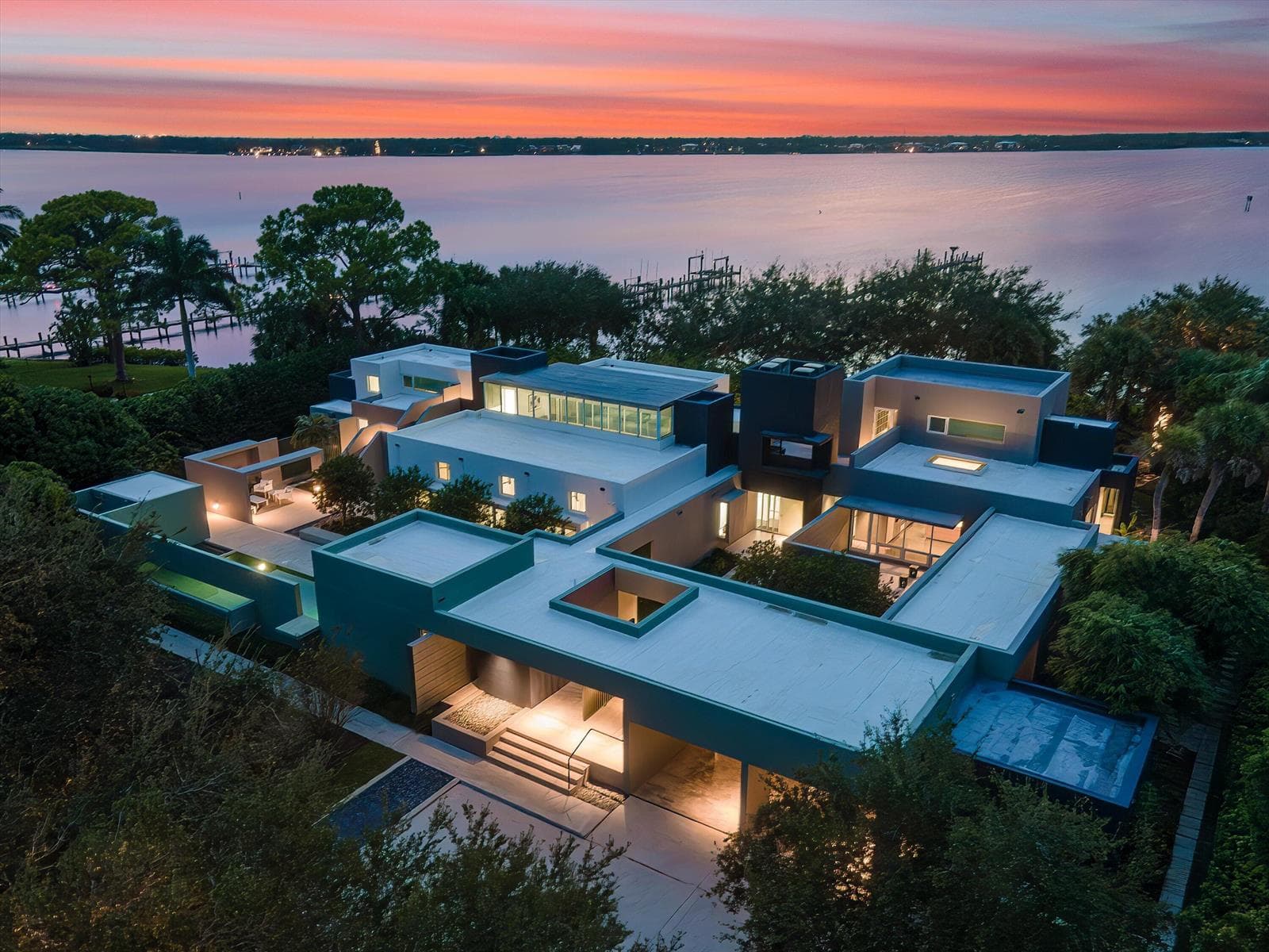 1924 NW Shore Terrace 2