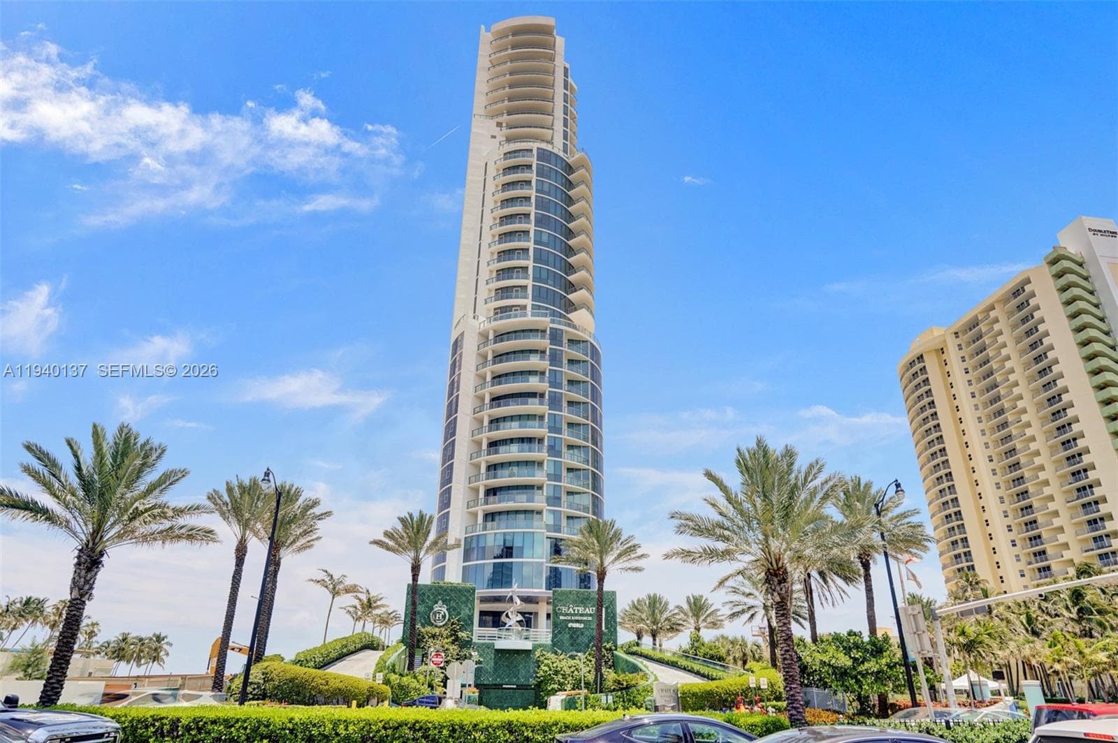 17475 Collins Ave 2