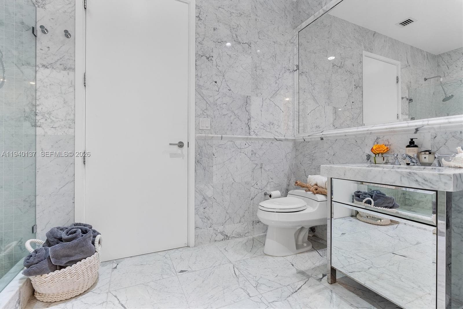 17475 Collins Ave 2502 photo 19