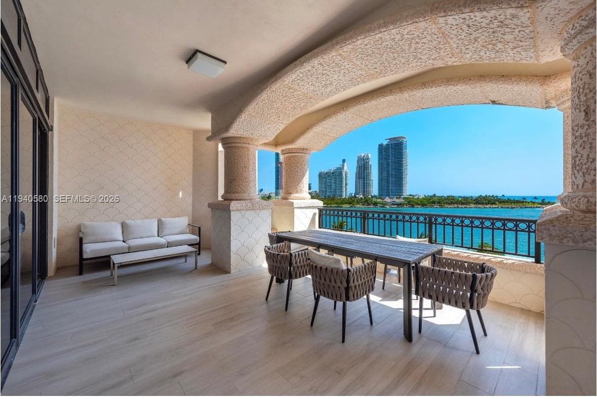 7055 Fisher Island Dr 2