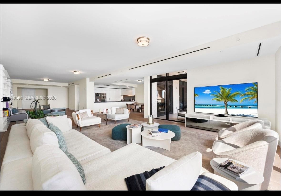 7055 Fisher Island Dr 7055 photo 7