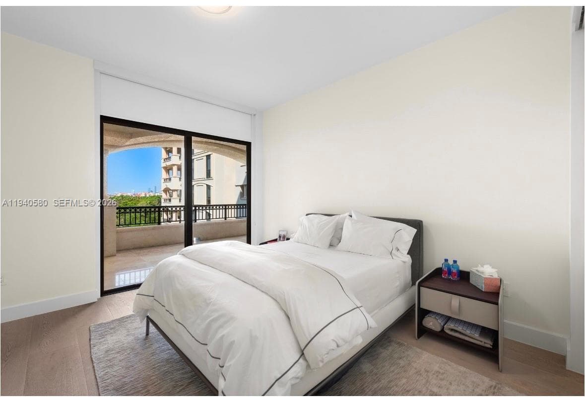 7055 Fisher Island Dr 7055 photo 14