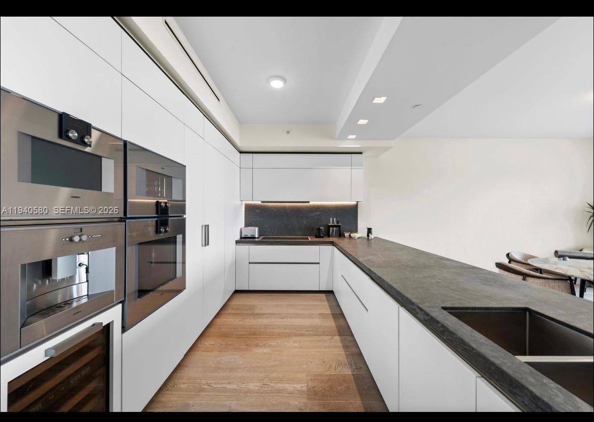 7055 Fisher Island Dr 7055 photo 11