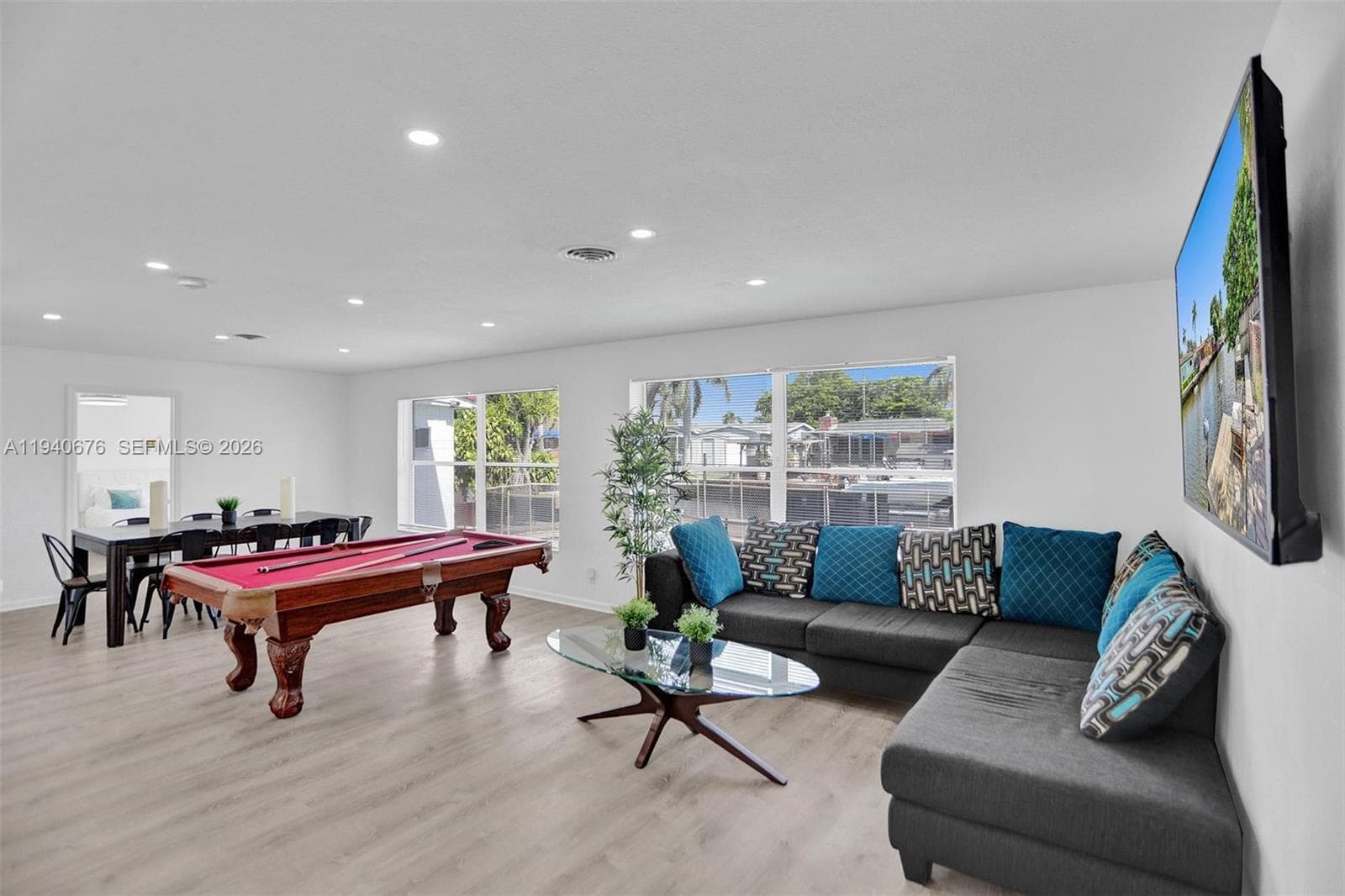 2827 Arthur St photo 16
