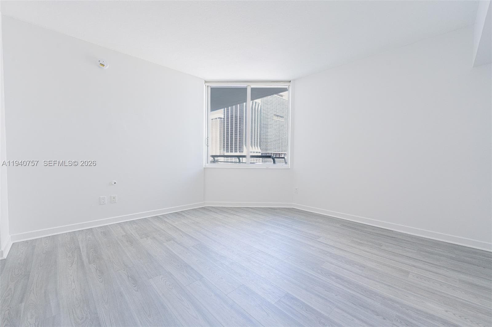 335 S Biscayne Blvd 1108 photo 15