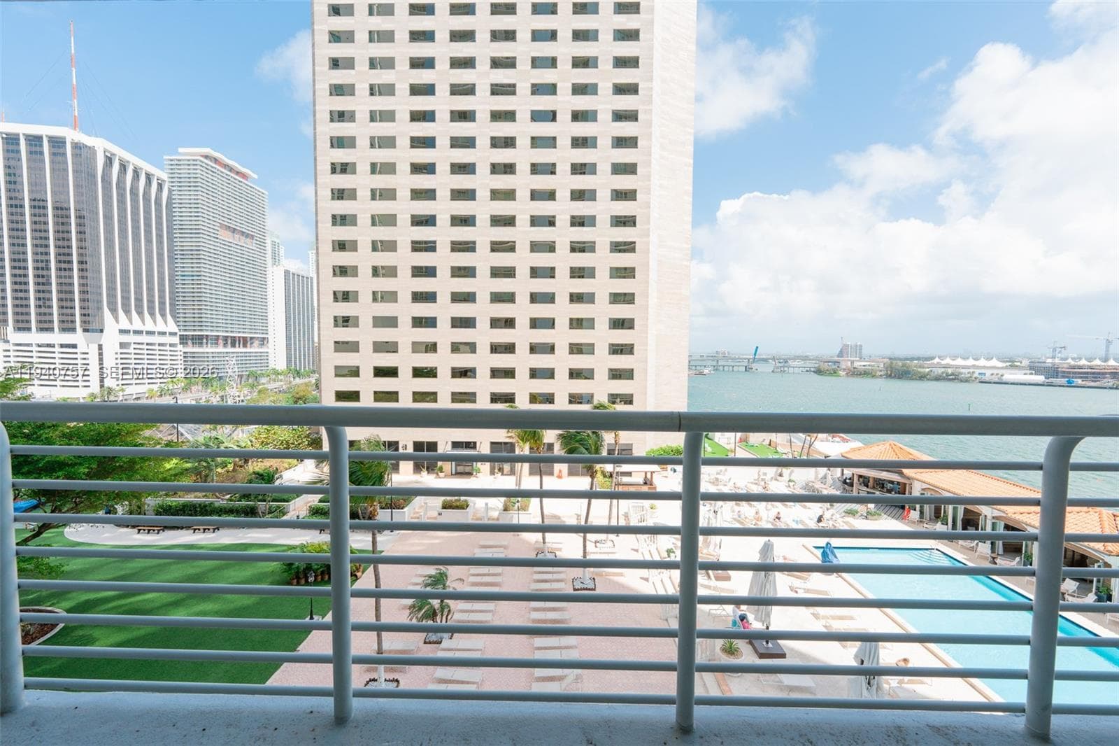 335 S Biscayne Blvd 1108 photo 4