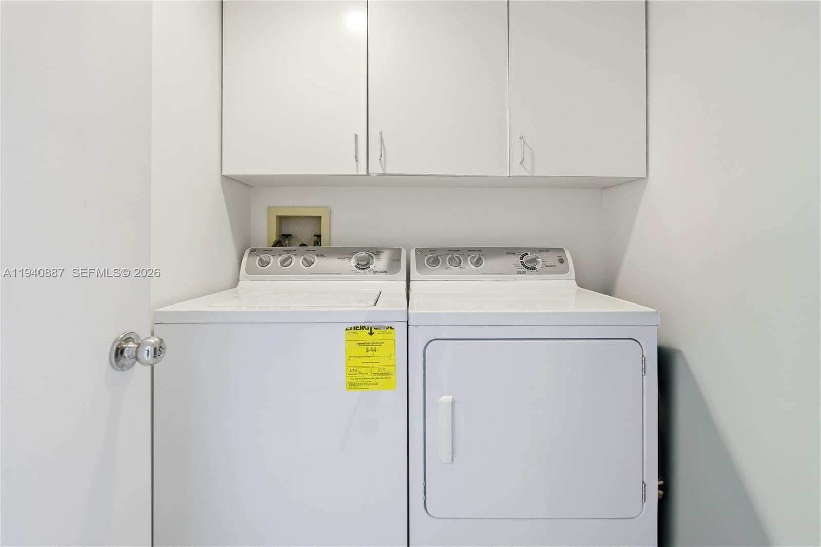 1000 W Island Blvd 2806 photo 23