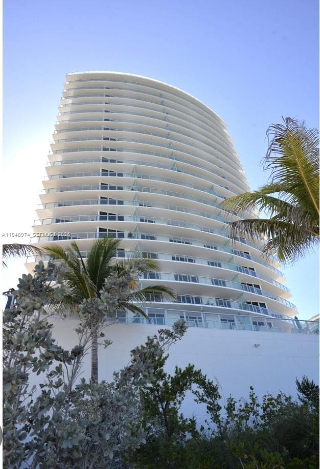 3951 Ocean Dr 1
