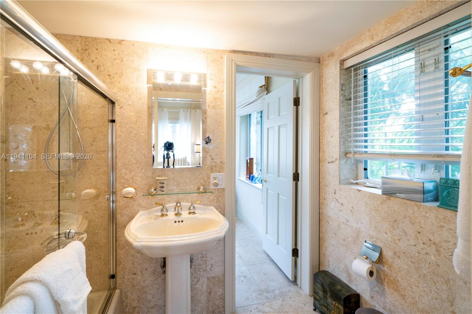 6465 Pine Tree Drive Cir photo 18