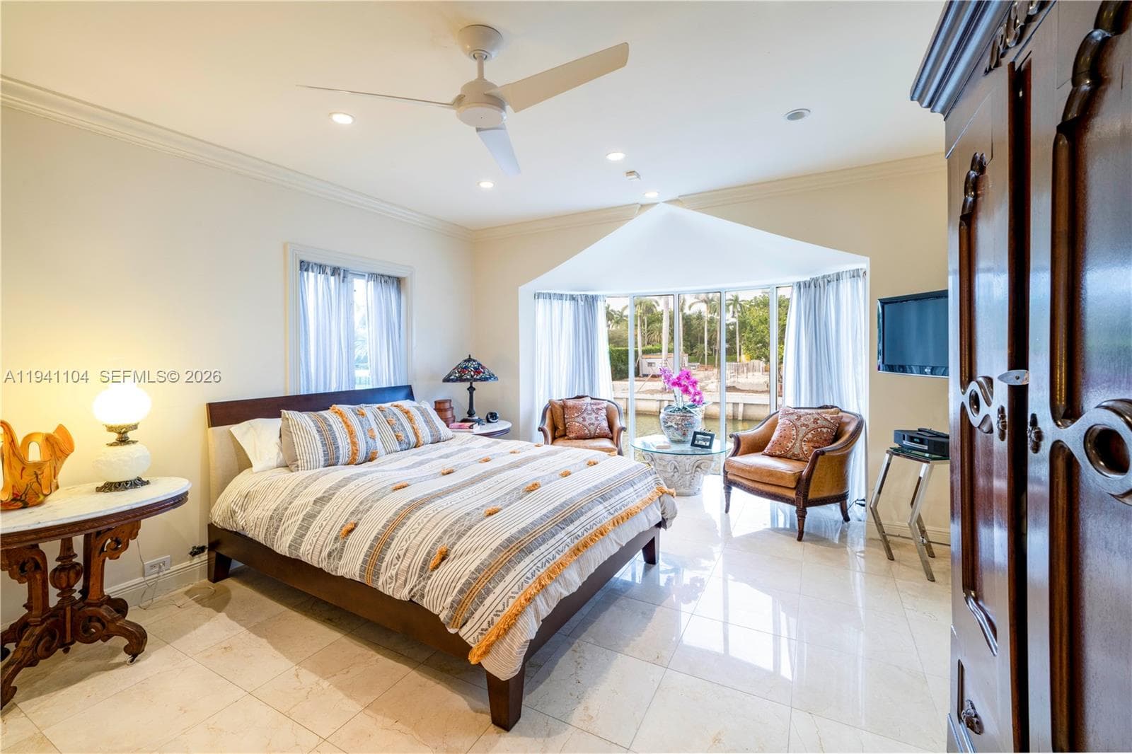 6465 Pine Tree Drive Cir photo 15