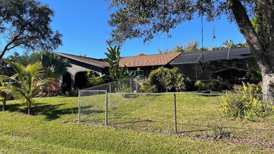 798 NW Selvitz Road 3