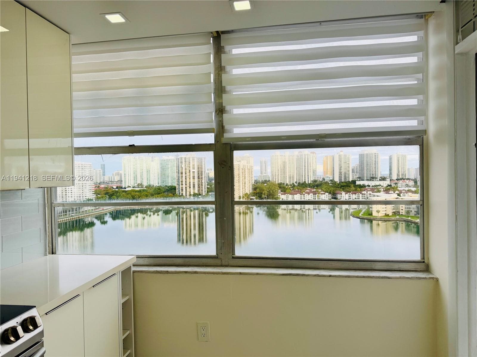 18041 Biscayne Blvd *BOAT SLIP & UNIT* #1605 5