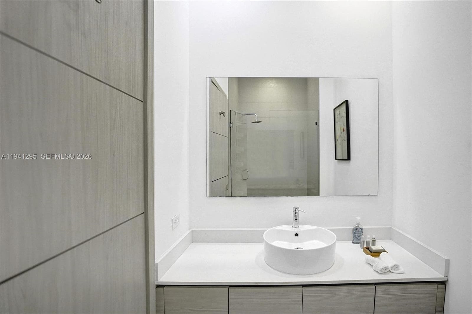 2600 Hallandale Beach Blvd T3303 photo 24
