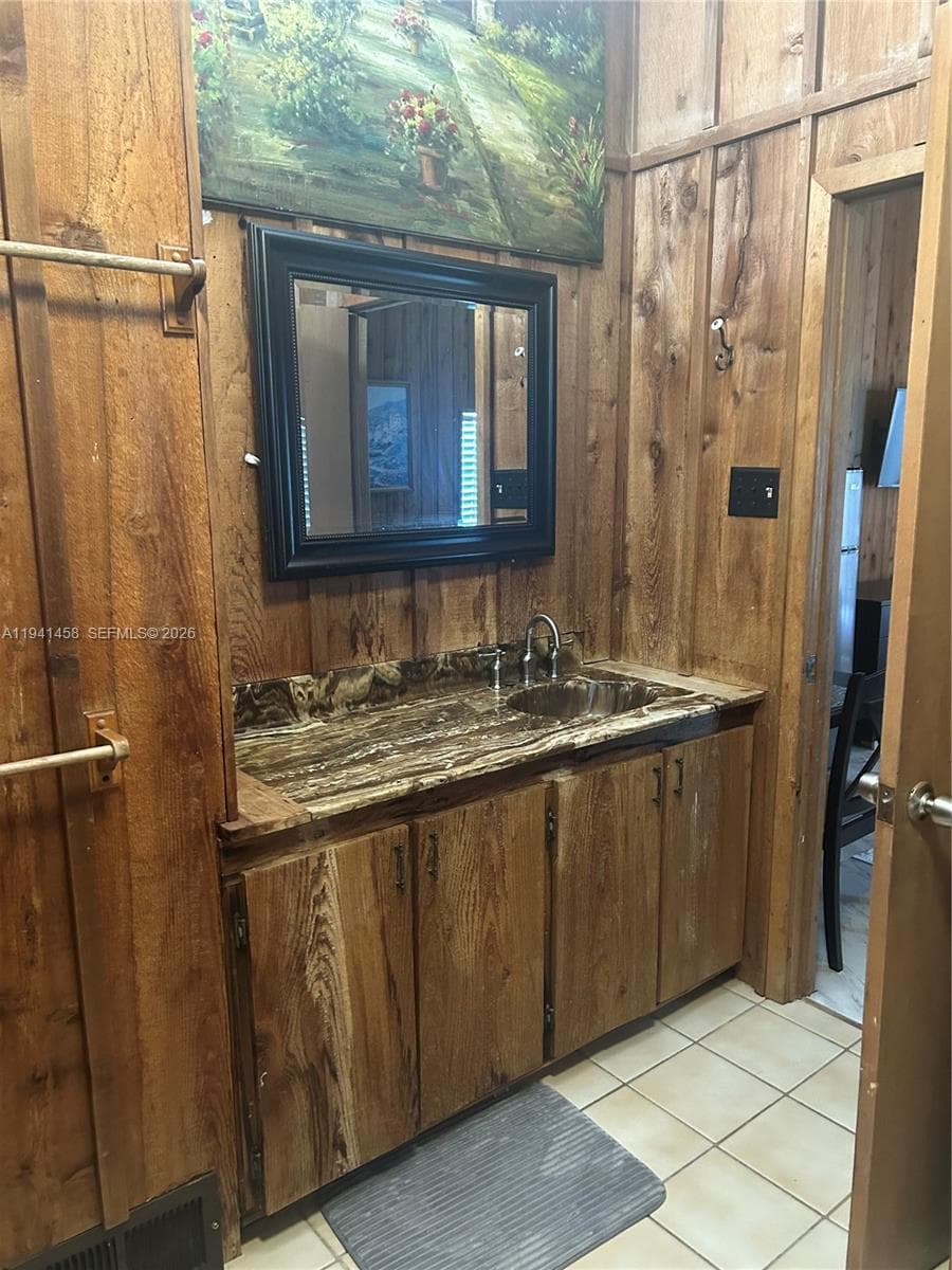 186 Avenue A photo 23