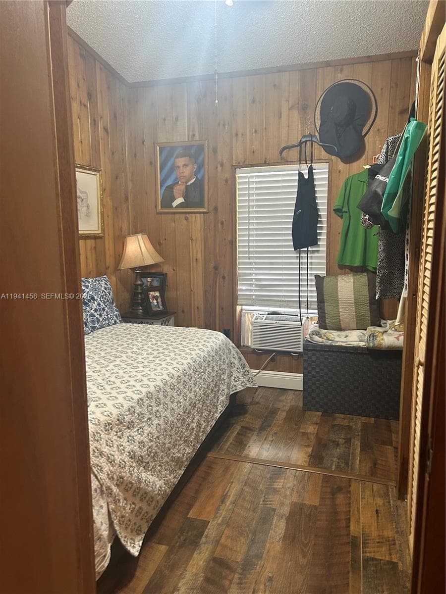 186 Avenue A photo 24