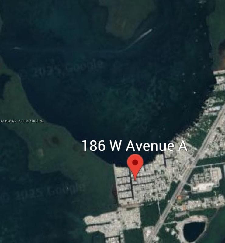186 Avenue A photo 8