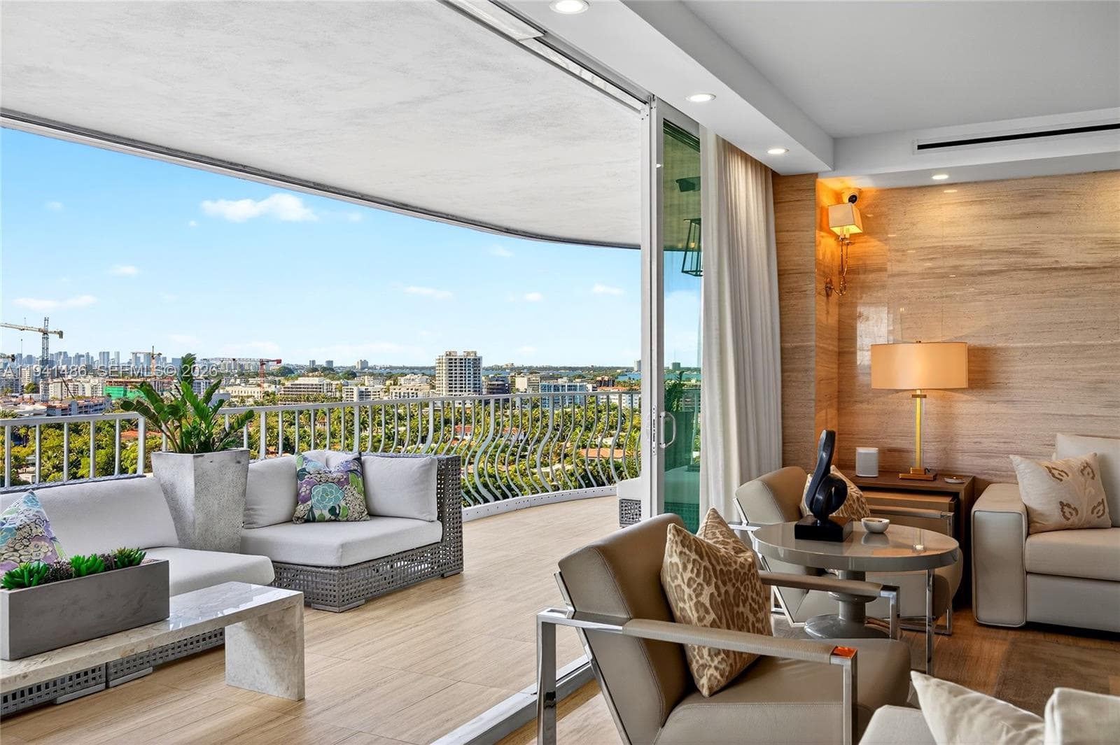 10155 Collins Ave 2