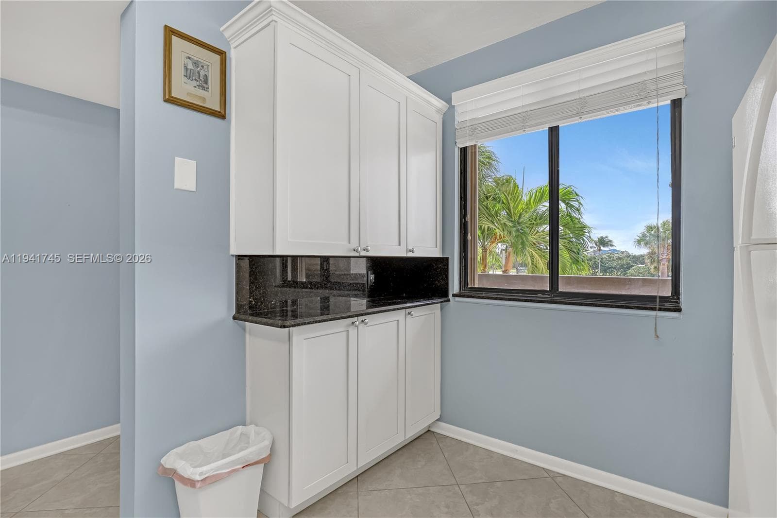 701 Seas Dr 206 photo 9