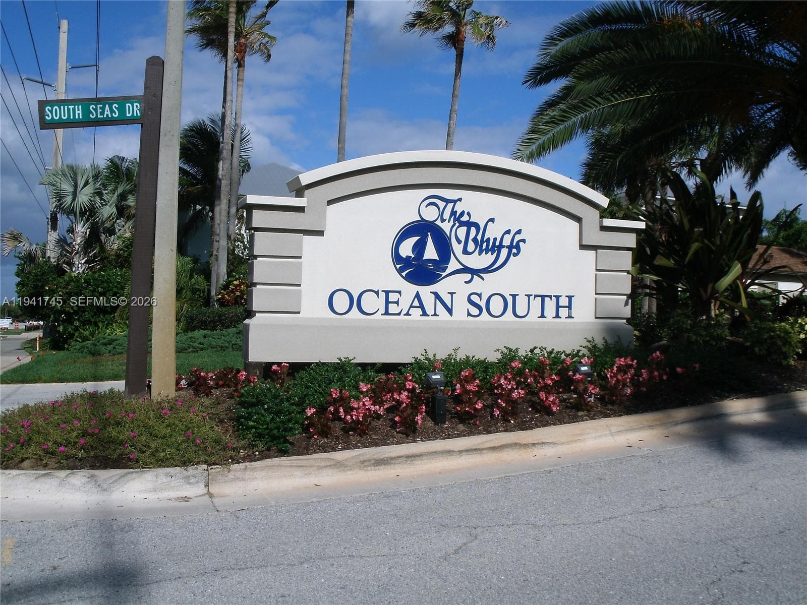 701 Seas Dr 206 photo 19