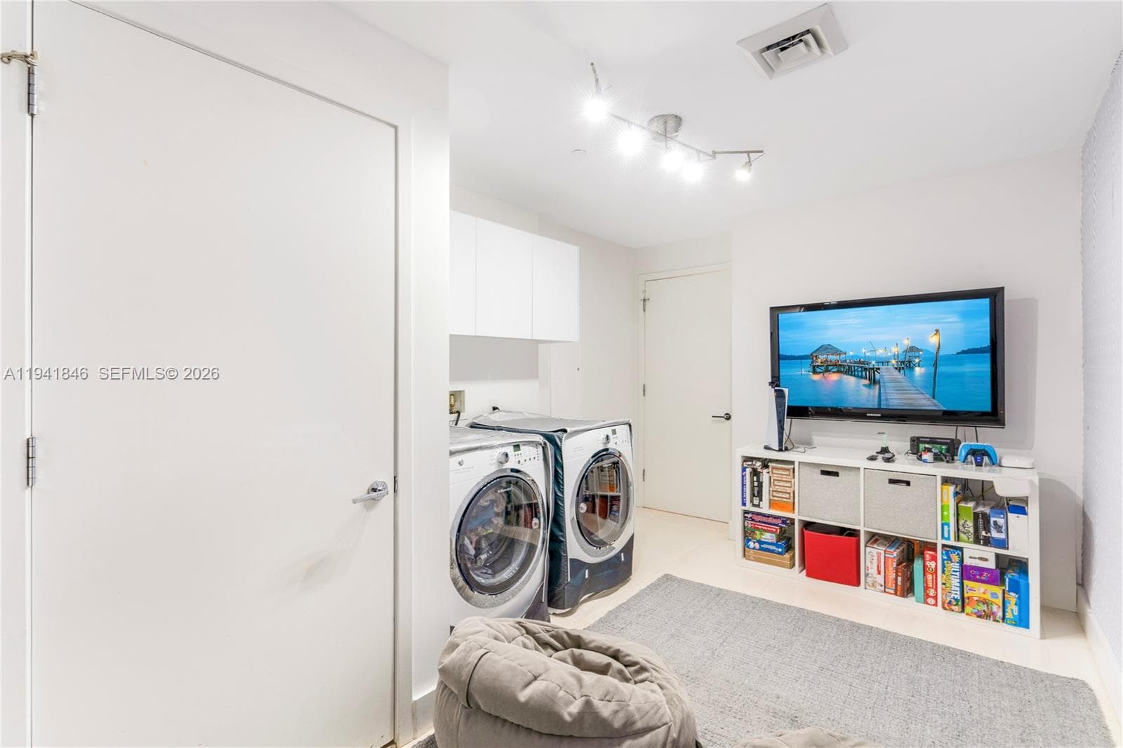 350 Ocean Dr 201N photo 21