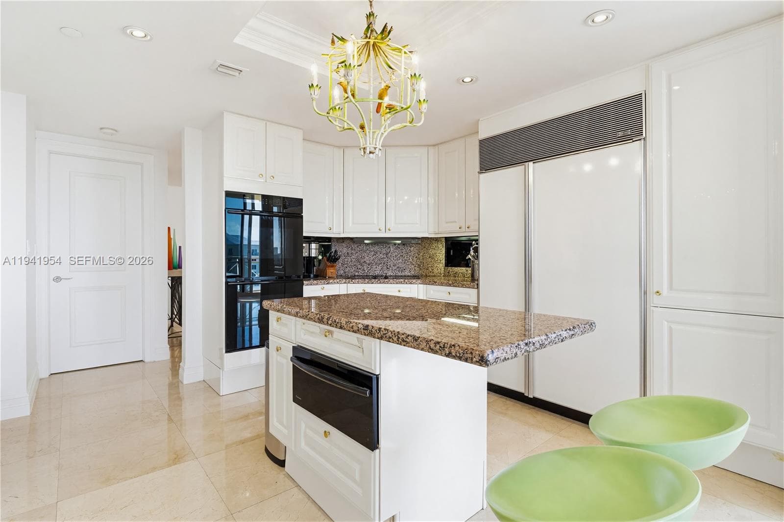 430 Grand Bay Dr 904 photo 6