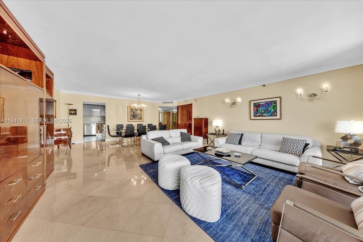 8877 Collins Ave PH-2 photo 6