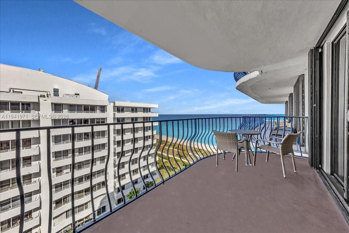 8877 Collins Ave PH-2 photo 7