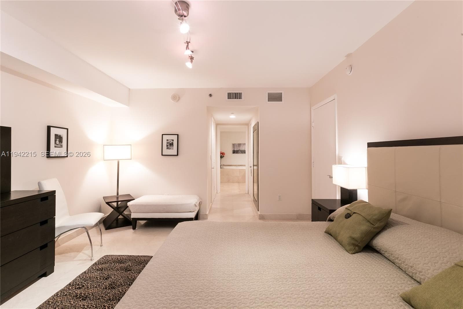 1830 S OCEAN DR 2110 photo 10