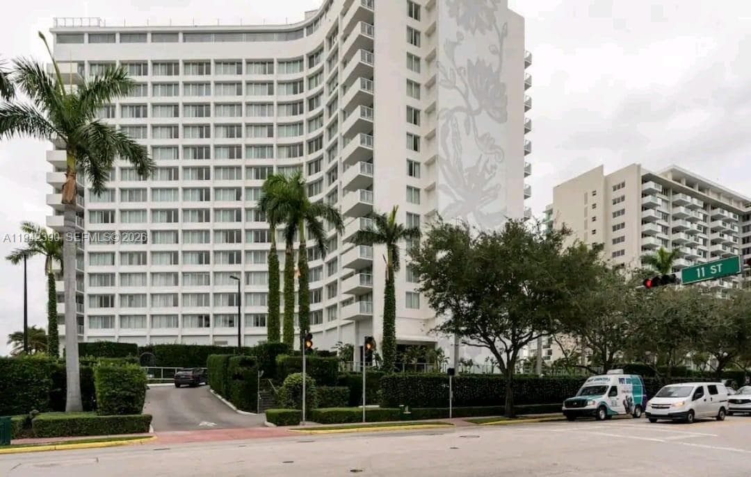 1100 West Ave 509 photo 5