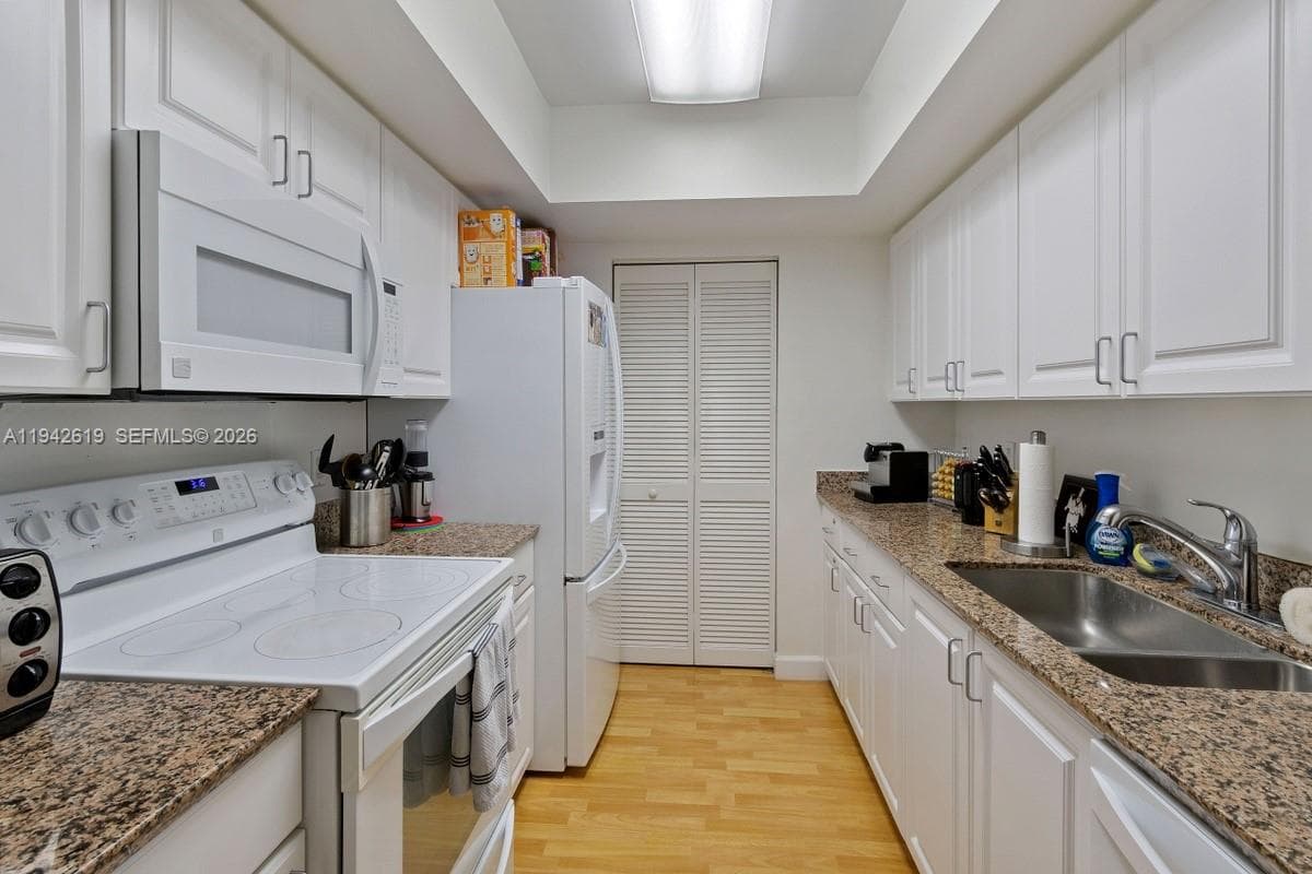 90 Alton Rd 807 photo 5