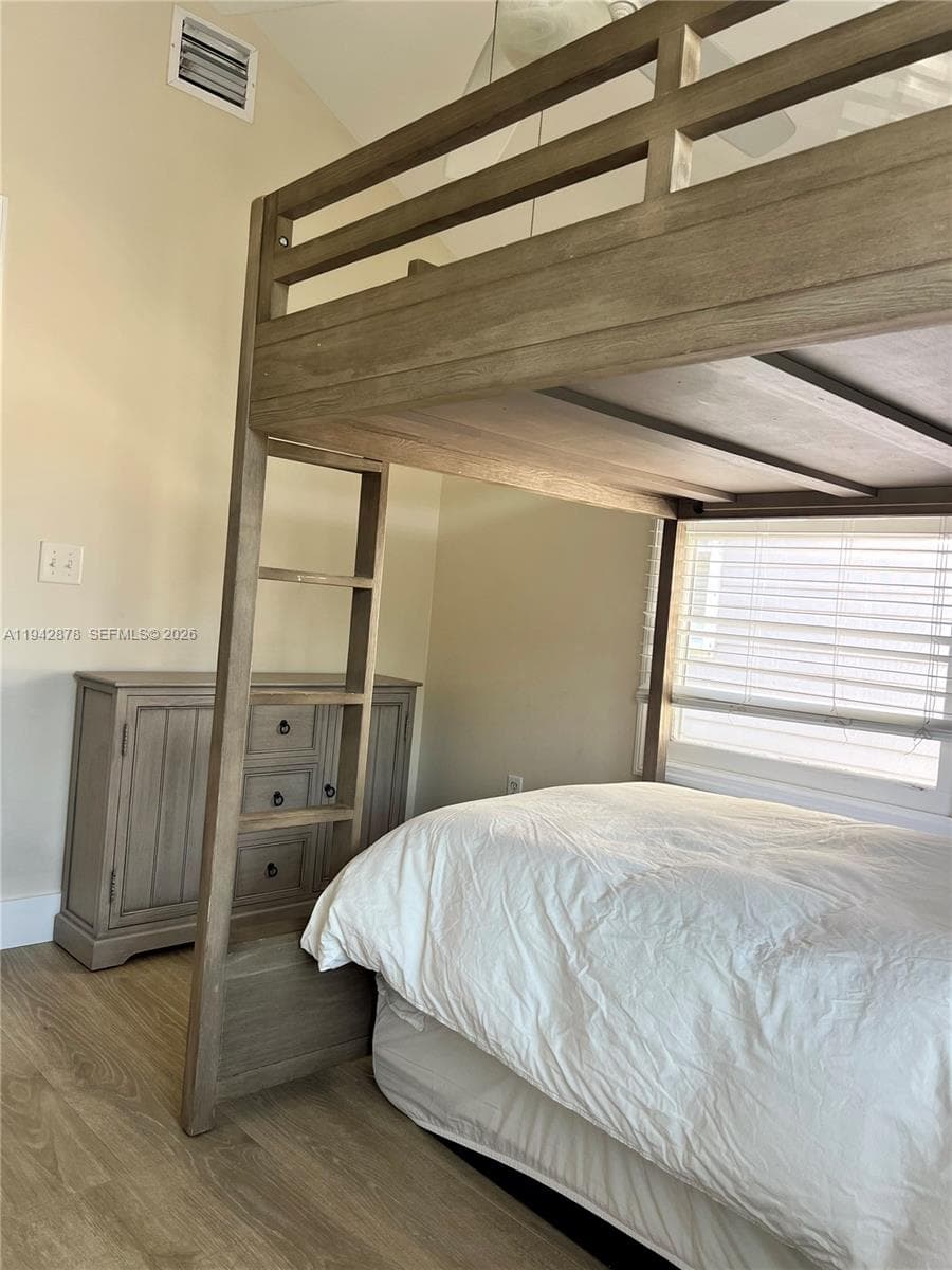 5017 Sunset Village Dr photo 23